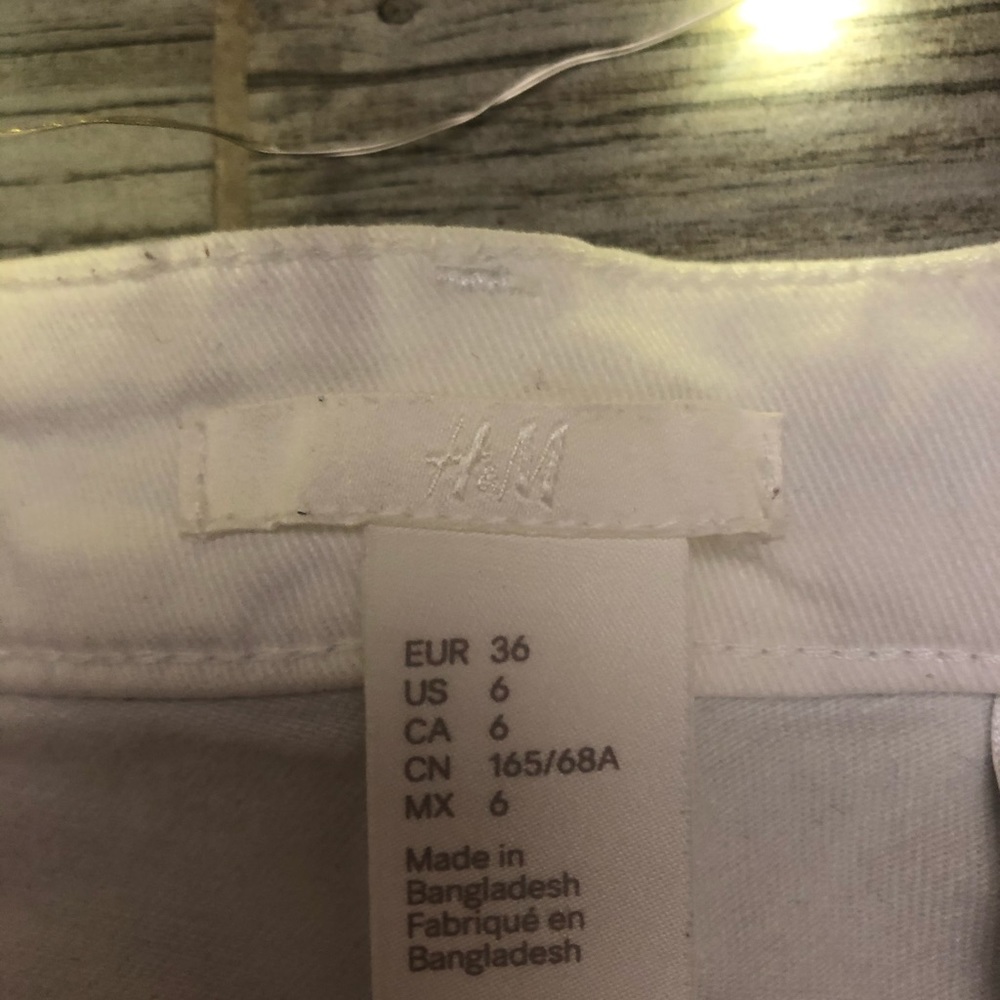 H&M White shorts - Picture 3 of 3